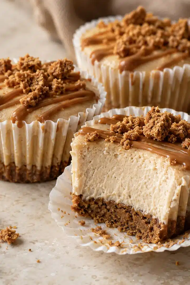 No-Bake Biscoff Mini Cheesecakes with cookie butter drizzle and crumb crust